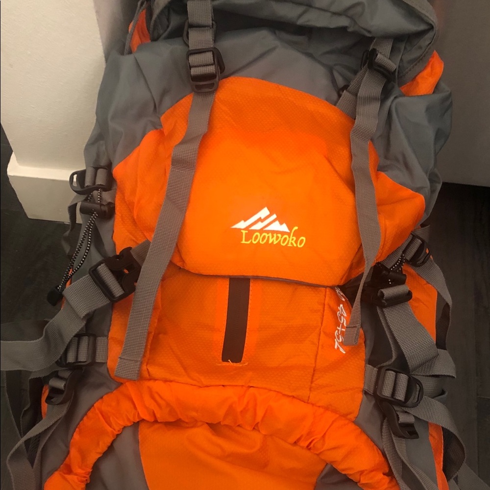 Loowoko hiking backpack